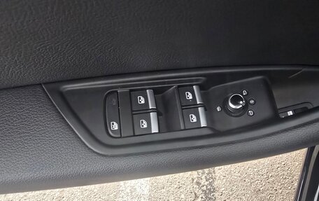 Audi A4, 2019 год, 2 950 000 рублей, 13 фотография