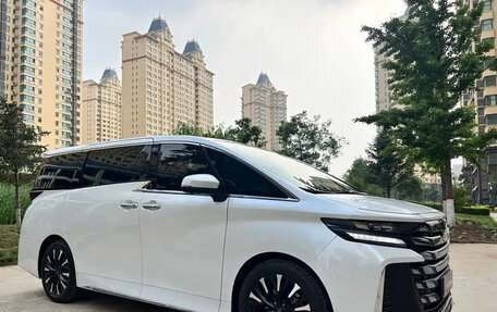 Toyota Vellfire, 2025 год, 14 000 000 рублей, 3 фотография