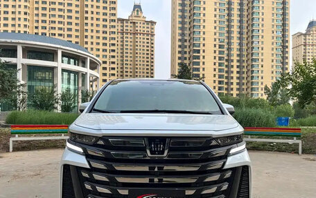 Toyota Vellfire, 2025 год, 14 000 000 рублей, 2 фотография