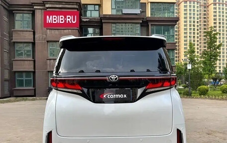 Toyota Vellfire, 2025 год, 14 000 000 рублей, 5 фотография