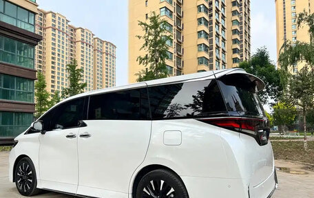 Toyota Vellfire, 2025 год, 14 000 000 рублей, 6 фотография