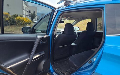 Toyota RAV4, 2015 год, 1 600 000 рублей, 10 фотография