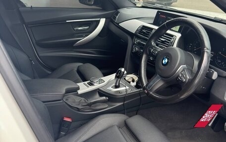 BMW 3 серия, 2018 год, 1 499 000 рублей, 7 фотография