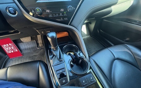 Toyota Camry, 2018 год, 2 600 000 рублей, 14 фотография