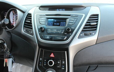 Hyundai Elantra V, 2015 год, 999 000 рублей, 18 фотография