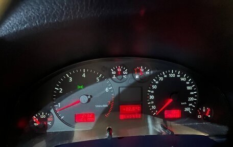 Audi A6, 2000 год, 550 000 рублей, 7 фотография