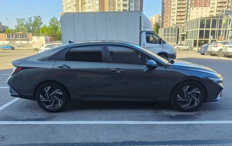 Hyundai Elantra, 2023 год, 1 800 000 рублей, 5 фотография