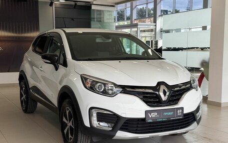 Renault Kaptur I рестайлинг, 2020 год, 1 597 000 рублей, 3 фотография