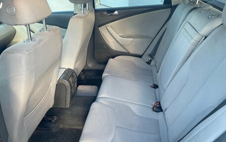 Volkswagen Passat B6, 2007 год, 650 000 рублей, 16 фотография