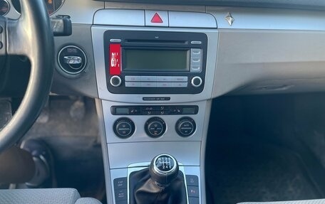 Volkswagen Passat B6, 2007 год, 650 000 рублей, 12 фотография