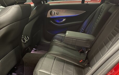 Mercedes-Benz E-Класс, 2019 год, 2 850 000 рублей, 11 фотография