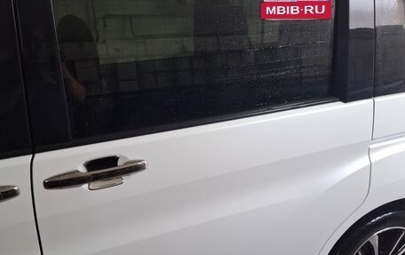 Honda Stepwgn IV, 2016 год, 1 750 000 рублей, 9 фотография