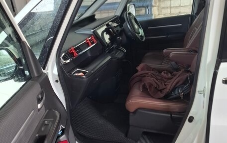 Honda Stepwgn IV, 2016 год, 1 750 000 рублей, 10 фотография