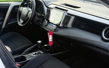 Toyota RAV4, 2016 год, 2 450 000 рублей, 7 фотография