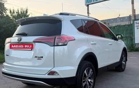 Toyota RAV4, 2016 год, 2 450 000 рублей, 3 фотография