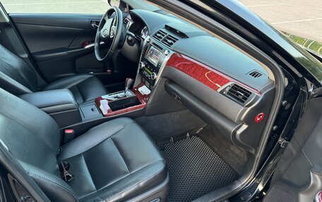 Toyota Camry, 2014 год, 1 630 000 рублей, 10 фотография