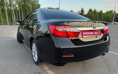 Toyota Camry, 2014 год, 1 630 000 рублей, 4 фотография