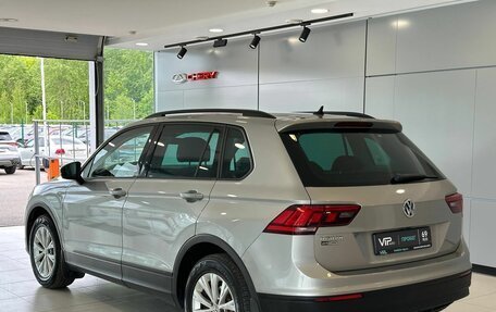 Volkswagen Tiguan II, 2019 год, 2 377 000 рублей, 6 фотография