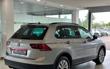 Volkswagen Tiguan II, 2019 год, 2 377 000 рублей, 4 фотография