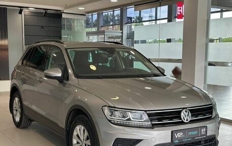 Volkswagen Tiguan II, 2019 год, 2 377 000 рублей, 3 фотография