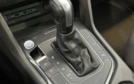 Volkswagen Tiguan II, 2019 год, 2 377 000 рублей, 15 фотография