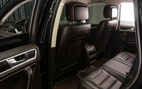 Volkswagen Touareg III, 2016 год, 3 299 000 рублей, 14 фотография