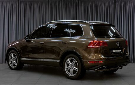 Volkswagen Touareg III, 2012 год, 2 099 000 рублей, 2 фотография