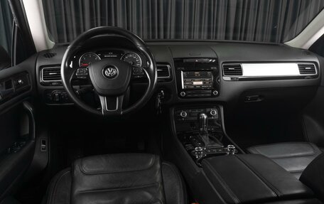 Volkswagen Touareg III, 2012 год, 2 099 000 рублей, 6 фотография