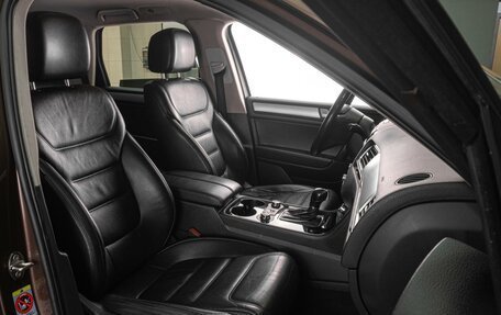 Volkswagen Touareg III, 2012 год, 2 099 000 рублей, 8 фотография