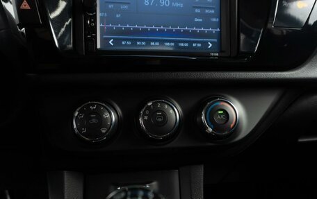Toyota Corolla, 2013 год, 1 099 000 рублей, 15 фотография