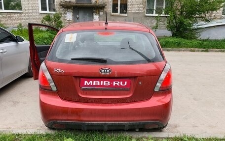 KIA Rio II, 2011 год, 650 000 рублей, 1 фотография