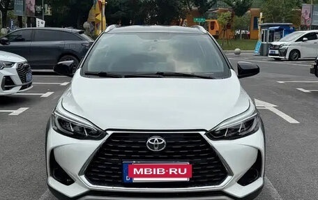 Toyota Yaris XP150 рестайлинг, 2023 год, 1 050 100 рублей, 2 фотография