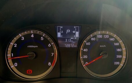 Hyundai Solaris II рестайлинг, 2015 год, 925 000 рублей, 7 фотография