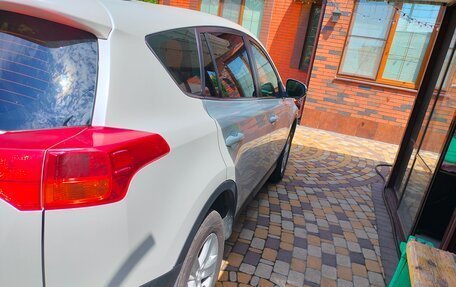 Toyota RAV4, 2013 год, 1 700 000 рублей, 4 фотография
