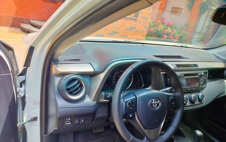 Toyota RAV4, 2013 год, 1 700 000 рублей, 9 фотография