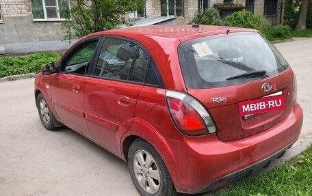 KIA Rio II, 2011 год, 650 000 рублей, 4 фотография