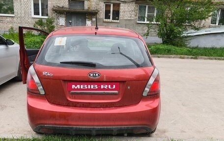 KIA Rio II, 2011 год, 650 000 рублей, 2 фотография