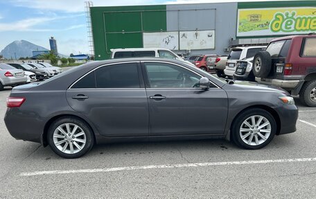 Toyota Camry, 2011 год, 1 050 000 рублей, 4 фотография