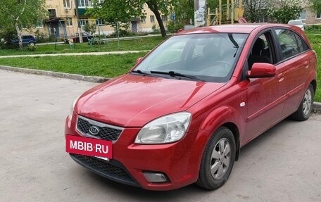 KIA Rio II, 2011 год, 650 000 рублей, 5 фотография