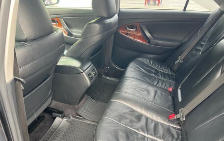 Toyota Camry, 2011 год, 1 050 000 рублей, 10 фотография