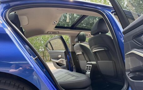 BMW 3 серия, 2022 год, 2 860 548 рублей, 14 фотография