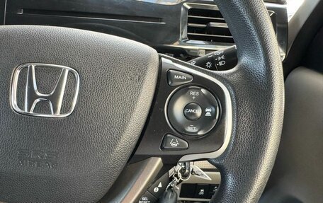 Honda Stepwgn IV, 2018 год, 2 000 000 рублей, 17 фотография