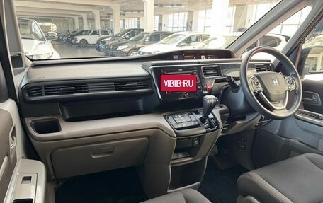 Honda Stepwgn IV, 2018 год, 2 000 000 рублей, 20 фотография