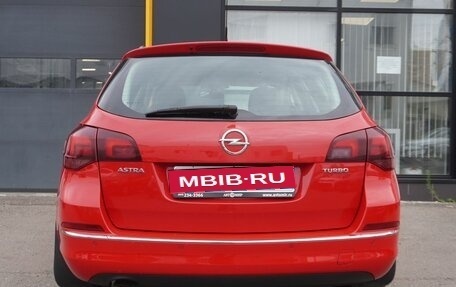 Opel Astra J, 2013 год, 950 000 рублей, 6 фотография