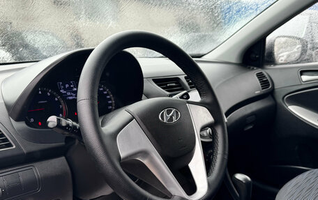 Hyundai Solaris II рестайлинг, 2016 год, 830 000 рублей, 5 фотография