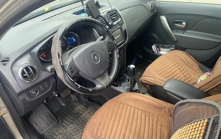Renault Logan II, 2018 год, 829 000 рублей, 4 фотография