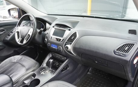 Hyundai ix35 I рестайлинг, 2011 год, 1 100 000 рублей, 10 фотография