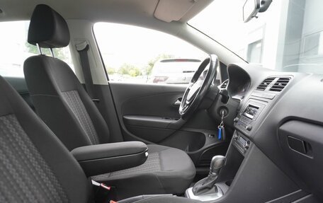 Volkswagen Polo VI (EU Market), 2017 год, 1 000 000 рублей, 12 фотография