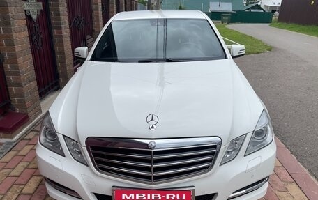 Mercedes-Benz E-Класс, 2012 год, 1 780 000 рублей, 1 фотография
