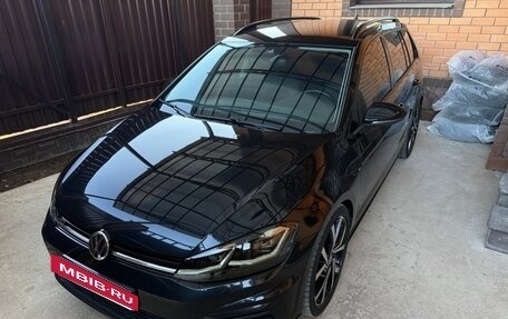 Volkswagen Golf VII, 2019 год, 2 700 000 рублей, 18 фотография